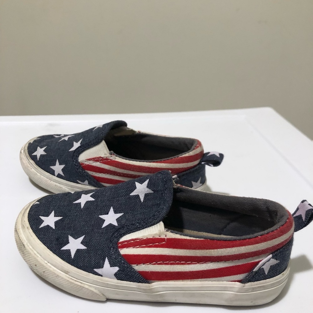 Toddler Boys Shoe !